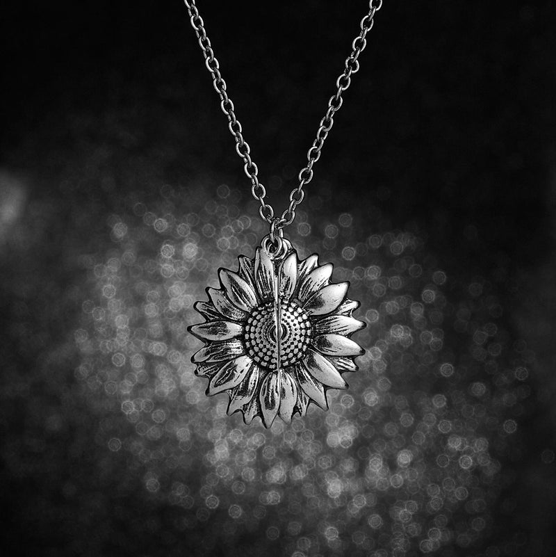 Creative Sunflower pendant