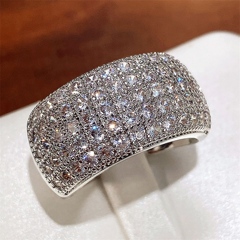 Luxury Female Ring