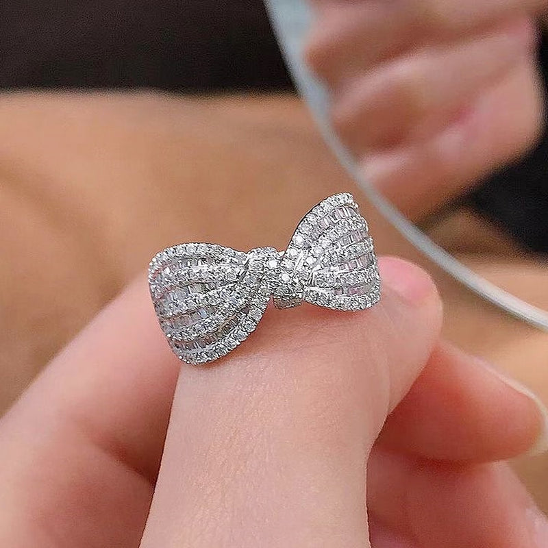 Fancy Bow Finger Ring