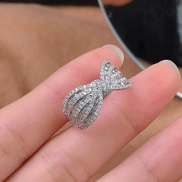 Fancy Bow Finger Ring